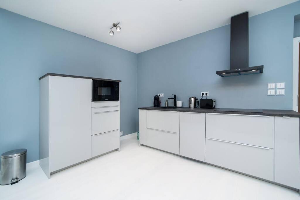 Old Town 1 Bedroom Oasis With Ac And Double Shower Praha Exteriér fotografie
