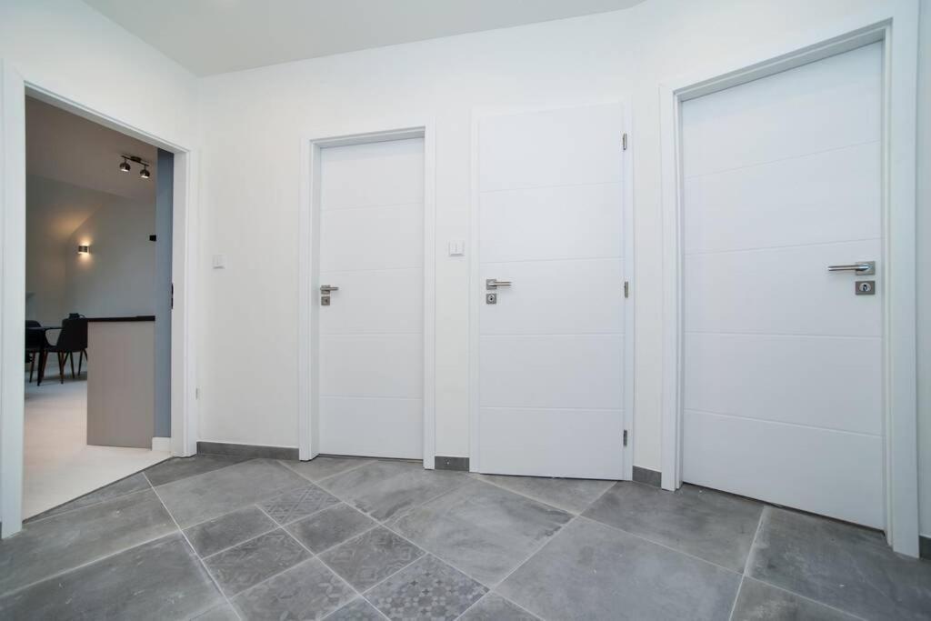 Old Town 1 Bedroom Oasis With Ac And Double Shower Praha Exteriér fotografie